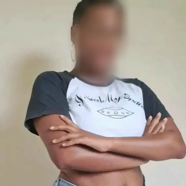 Alice, 27