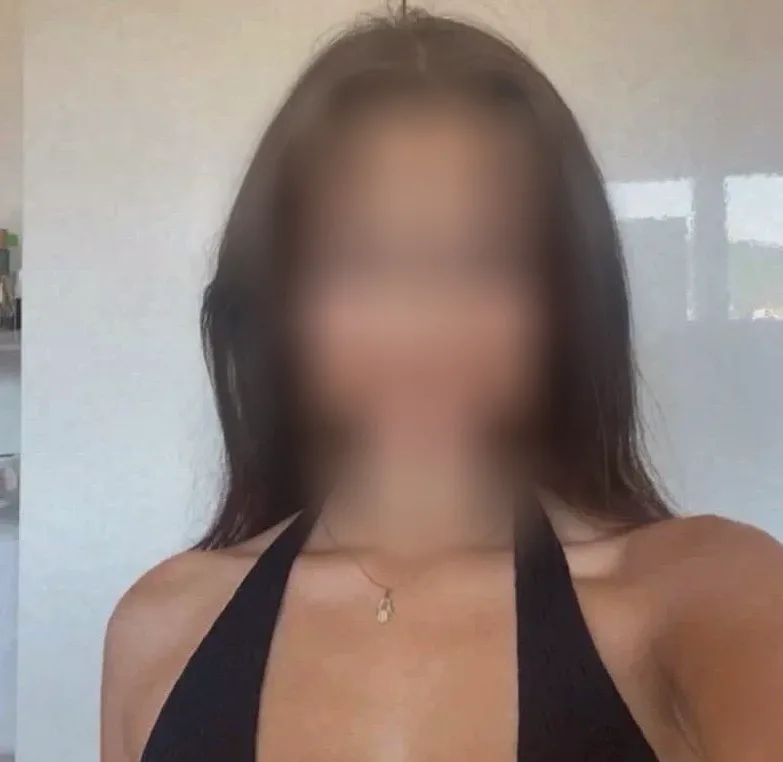 Angelica, 23