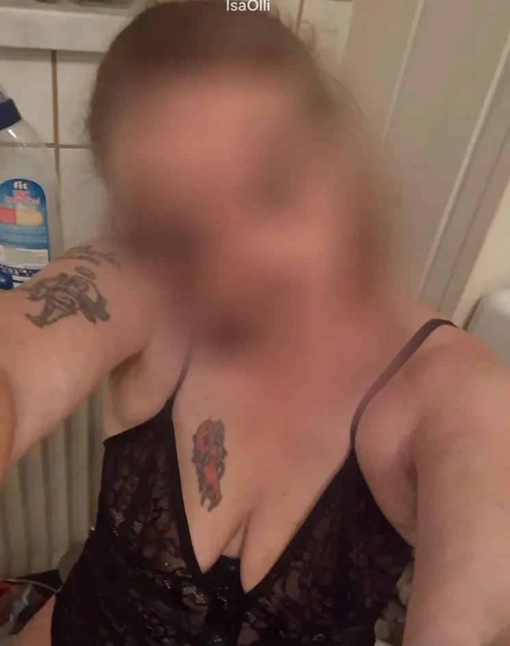 Christina, 36