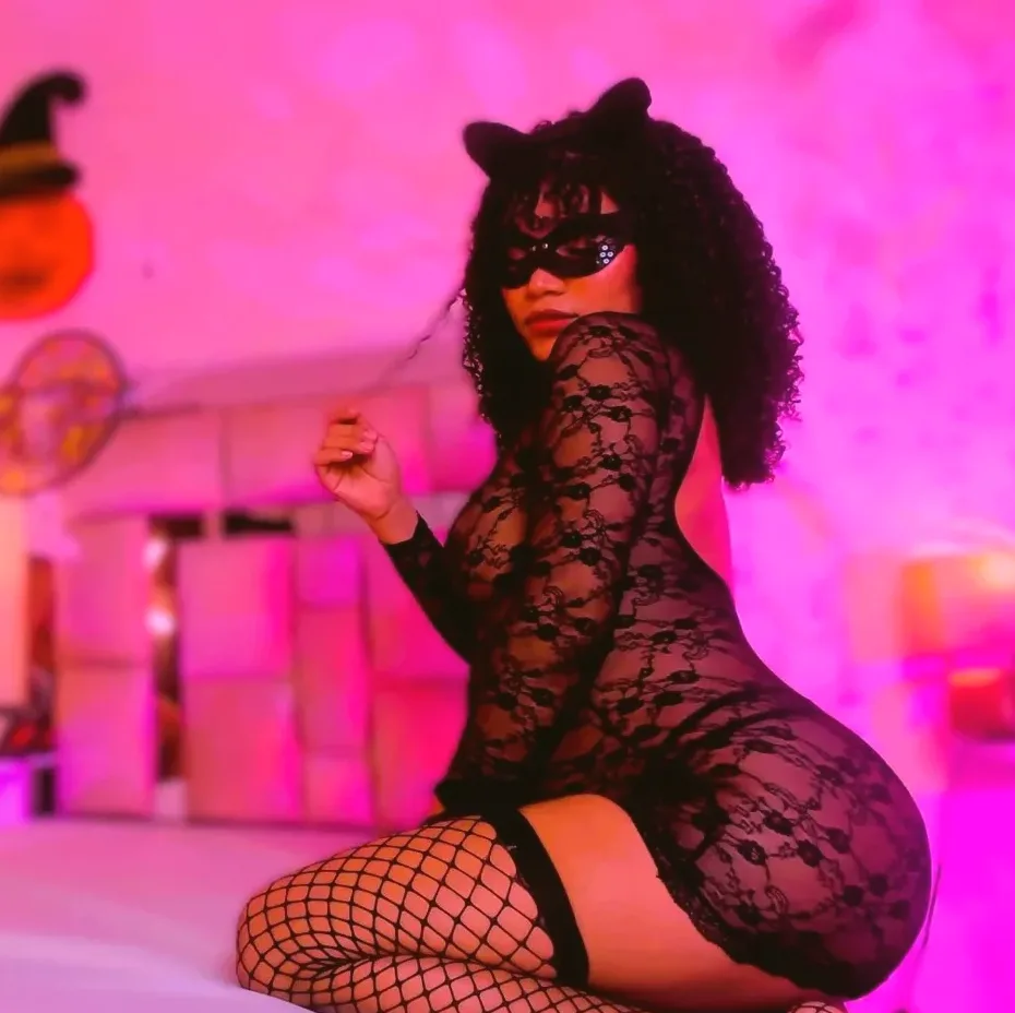 Marie, 21